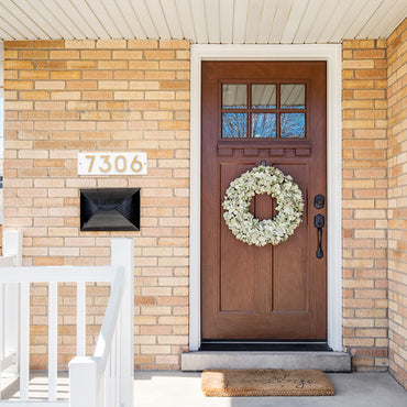 Whitehall Floating Horizontal Sign, White/Blk/Gold, 4 Digits