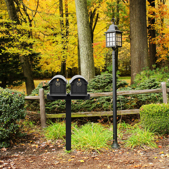 Whitehall Classic Custom Balmoral Mailbox Duo, Black/Gold